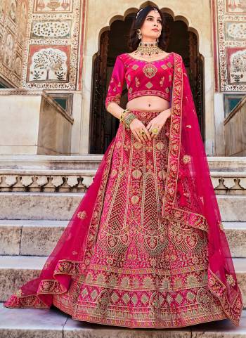 Grab These Bridal Look Lahenga Choli in Fine Colored.These Blouse And Lahenga Are Fabricated On Velvet Pair With Net Dupatta.Its Beautified With Heavy Designer Dori,Coding Embroidery,Zarkan Stone Work.