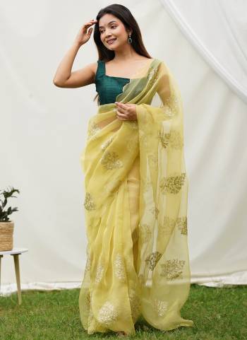 Attrective Looking These Party Wear Saree in Fine Colored.These Saree Are Organza And Blouse is Fabricated On Art Silk.Its Beautified With Designer Sequance Embroidery Work.