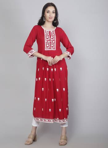 Attrective These Beautiful Looking Readymade Long Kurti.These Kurti is Fabricated On Rayon.Its Beautified With Designer Chickenkari Hand Embroidery Work.