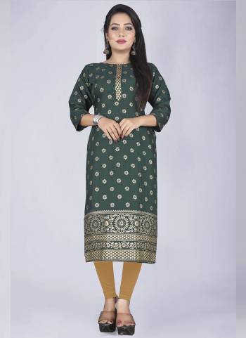 Attrective These Beautiful Looking Readymade Kurti.These Kurti is Fabricated On Cotton Blend.Its Beautified With Designer Foil Printed.