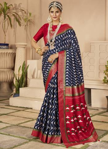 Garb These Party Wear Saree in Fine Colored.These Saree And Blouse is Fabricated On Cotton Silk Pair.Its Beautified With Weavon Designer With Chevron Printed.