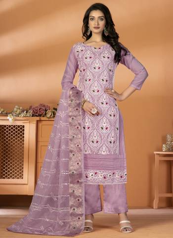 Grab These Suit in Fine Colored Pair With Bottom And Dupatta.These Top Are Modal Silk And Dupatta Are Fabricated On Organza Pair With Santoon Bottom.Its Beautified With Santoon Inner.Its Beautified With Designer Embroidery Work.