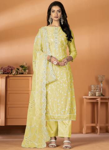 Grab These Suit in Fine Colored Pair With Bottom And Dupatta.These Top Are Modal Silk And Dupatta Are Fabricated On Organza Pair With Santoon Bottom.Its Beautified With Santoon Inner.Its Beautified With Designer Embroidery Work.