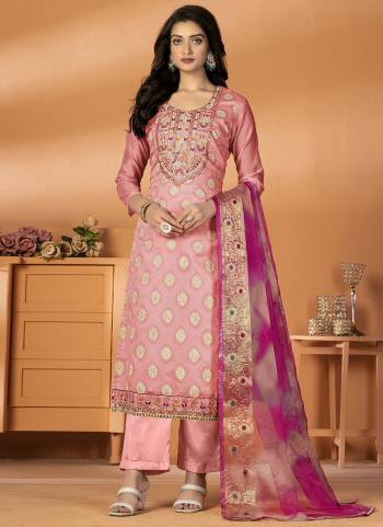 Grab These Suit in Fine Colored Pair With Bottom And Dupatta.These Top Are Modal Silk And Dupatta Are Fabricated On Organza Pair With Santoon Bottom.Its Beautified With Santoon Inner.Its Beautified With Designer Printed,Embroidery Work.