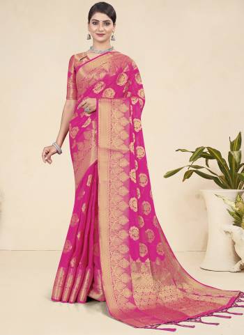 Attrective Looking These Fastival Saree in Fine Colored.These Saree And Blouse is Fabricated On Heavy Viscose.Its Beautified With Heavy Weaving Designer Rich Pallu Butti.