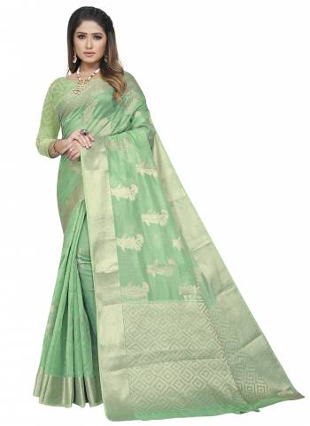 Grab These Festive Wear Saree in Fine Colored.These Saree is Fabricated On Organza Pair With Organza Blouse.Its Beautified With Wevon Jari Designer.