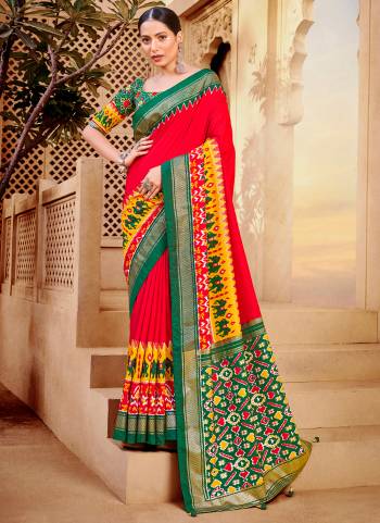 Garb These Party Wear Saree in Fine Colored.These Saree And Blouse is Fabricated On Cotton Silk Pair.Its Beautified With Weavon Designer With Printed.