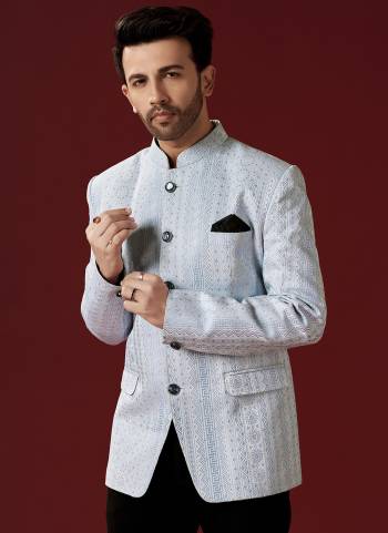 Attrective Looking These Party Wear Mans Wear Blazer in Fine Colored.These Blazer is Fabricated On Satin.Its Beautified With Weaving Designer.