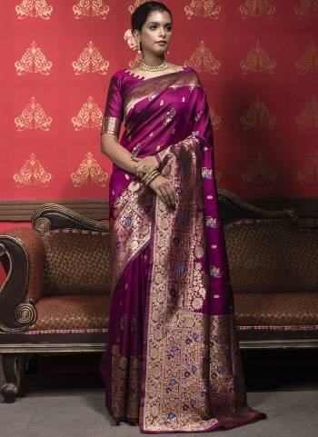 Garb These Party Wear Saree in Fine Colored.These Saree And Blouse is Fabricated On Banarasi Silk.Its Beautified With Wevon Jari Designer.