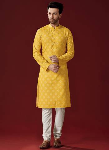 Grab These Festive Wear Mans Wear Kurta With Payjama in Fine Colored.These Kurta And Payjama is Fabricated On Cotton.Its Beautified With Designer Printed.