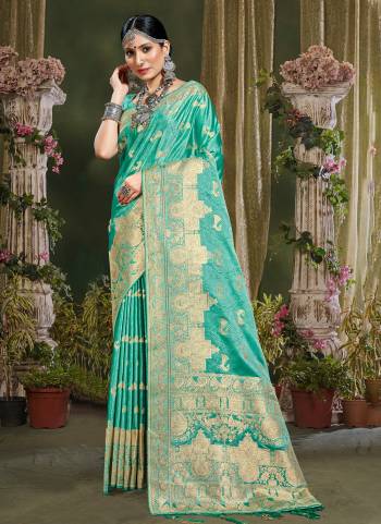 Looking These Party Wear Saree in Fine Colored.These Saree And Blouse is Fabricated On Banarasi Silk.Its Beautified With Heavy Weavon Jari Designer.