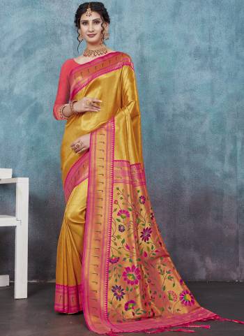 Garb These Party Wear Saree in Fine Colored.These Saree And Blouse is Fabricated On Paithani Silk.Its Beautified With Heavy Weavon Thread Designer.