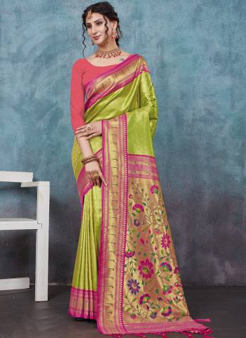 Garb These Party Wear Saree in Fine Colored.These Saree And Blouse is Fabricated On Paithani Silk.Its Beautified With Heavy Weavon Thread Designer.