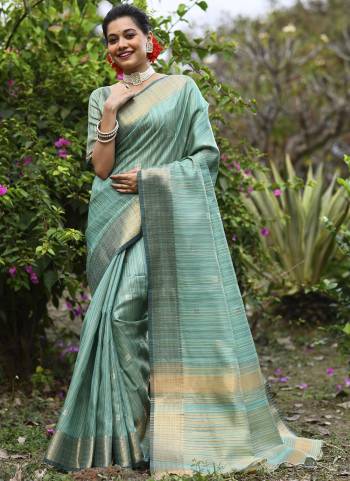 Attrective These Festive Wear Saree in Fine Colored.These Saree And Blouse is Fabricated On Silk.Its Beautified With Weaving Jari Designer.