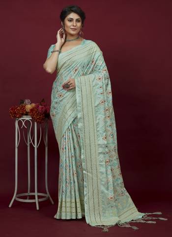 Attrective Looking These Party Wear Saree in Fine Colored.These Saree Are Cotton Silk And Blouse is Fabricated On Art Silk Pair.Its Beautified With Designer Chikankari Embroidery Work With Digital Printed.