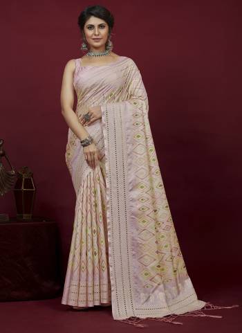 Attrective Looking These Party Wear Saree in Fine Colored.These Saree Are Cotton Silk And Blouse is Fabricated On Art Silk Pair.Its Beautified With Designer Chikankari Embroidery Work With Digital Printed.