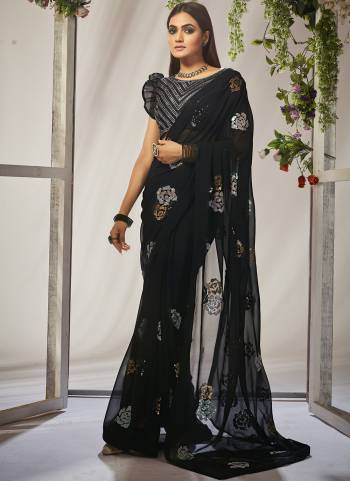 Attrective Looking These Party Wear Saree in Fine Colored.These Saree Are Georgette And Blouse is Fabricated On Art Silk Pair.Its Beautified With Designer Sequance Embroidery Work.