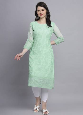 Attrective Looking These Beautiful Looking Readymade Long Kurti.These Kurti is Fabricated On Georgette With Crepe Inner.Its Beautified With Designer Lacknowi Thread Embroidery Work.