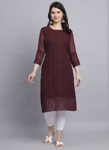 Attrective Looking These Beautiful Looking Readymade Long Kurti.These Kurti is Fabricated On Georgette With Crepe Inner.Its Beautified With Designer Lacknowi Thread Embroidery Work.