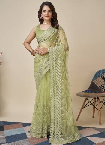 Attrective Look These Saree in Fine Colored.These Saree Are Soft Net And Blouse is Mono Banglori Fabricated.Its Beautified With Designer Chikankari Embroidery Work.