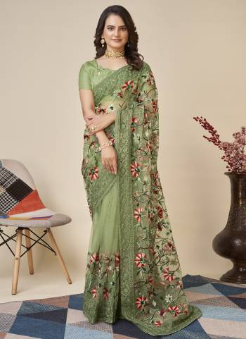 Attrective Look These Saree in Fine Colored.These Saree Are Soft Net And Blouse is Mono Banglori Fabricated.Its Beautified With Designer Multy Thread Chikankari Embroidery Work.