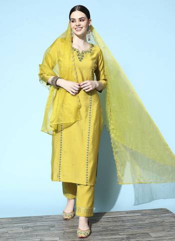 Attrective Looking These Beautiful Looking Readymade Suits.These Top And Bottom Are Viscose Rayon And Dupatta Organza Fabricated.Its Beautified With Designer Embroidery Work.