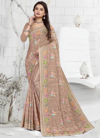 Grab These Party Wear Saree in Fine Light Colored.These Saree is Fabricated On Creape Pair With Creape Blouse.Its Beautified With Designer Thread Embroidery Work.