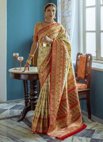 Attrective Looking These Festive Wear Saree in Fine Colored.These Saree And Blouse is Fabricated On Soft Banarasi Silk.Its Beautified With Fancy Meena And Jari Wevon Designer.