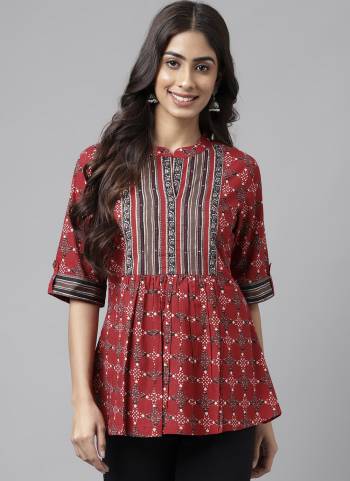 Grab These Beautiful Looking Readymade Kurti.These Kurti is Fabricated On Cotton.Its Beautified With Designer Printed.