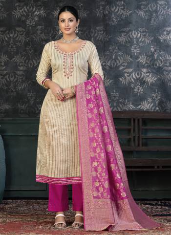 Attrective Looking These Suit in Fine Colored Pair With Bottom And Dupatta.