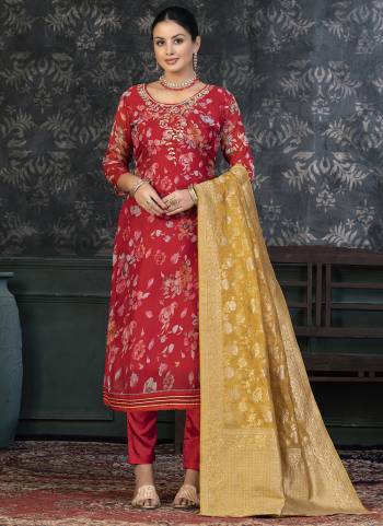 Attrective Looking These Suit in Fine Colored Pair With Bottom And Dupatta.