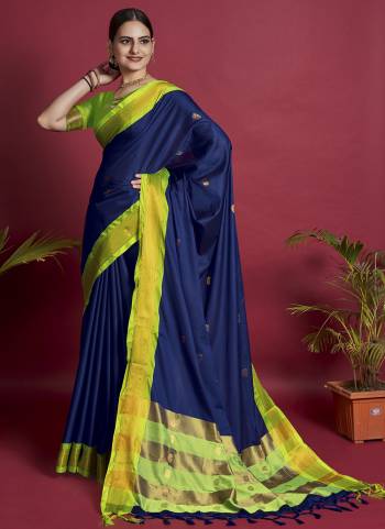 Attrective This Partywear Saree Paired With Blouse.This Saree And Blouse Are Lichi Soft Silk Based Fabric With Weaving Jari Designer. Buy This Pretty Saree Now.