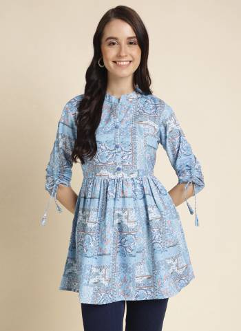 Atrective These Beautiful Looking Readymade Kurti.These Kurti is Fabricated On Poly Rayon.Its Beautified With Designer Digital Floral Printed.