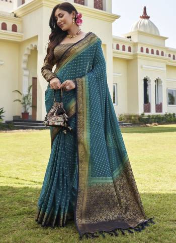 Attrective Look These Festive Wear Saree in Fine Colored.These Saree And Blouse is Fabricated On Georgette.Its Beautified With Heavy Weaving Designer.