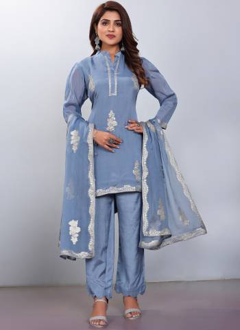 Attrective These Beautiful Looking Readymade Suits.These Top And Dupatta Are Viscose And Bottom Are Viscose Fabricated.Its Beautified With Wevon Jacquard Butta Disigner.