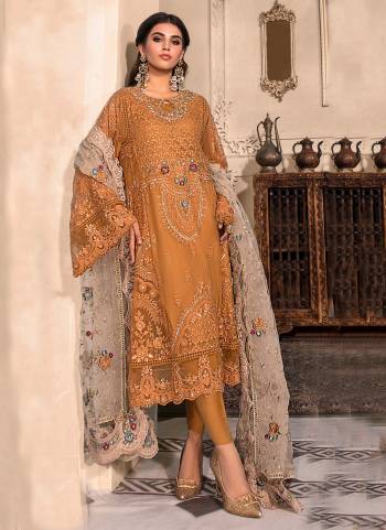 Garb These Designer Suit in Fine Colored Pair With Bottom And Dupatta.These Top And Dupatta Are Fabricated On Organza Pair With Santoon Bottom.Its Beautified With Santoon Inner.Its Beautified With Heavy Designer Embroidery Work.