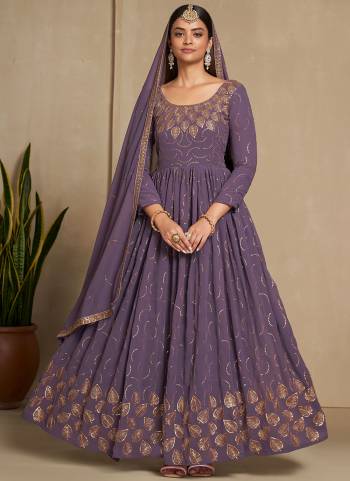 For A Designer Look,Grab These Gown With Dupatta in Fine Colored.These Gown And Dupatta Are Fabricated On Faux Georgette Pair With American Crepe Inner.Its Beautified With Designer Jari,Sequance Embroidery Work.