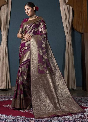 Attrective Look These Festive Wear Saree in Fine Colored.These Saree And Blouse is Fabricated On Satin Silk.Its Beautified With Heavy Weaving Jari Designer.