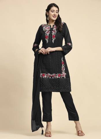 Attrective These Suit in Fine Colored Pair With Bottom And Dupatta.These Top Are Faux Georgette And Bottom Are Fabricated On Santoon Pair With Nazmin Dupatta.Its Beautified With Santoon Inner.Its Beautified With Designer Floral Embroidery Work.