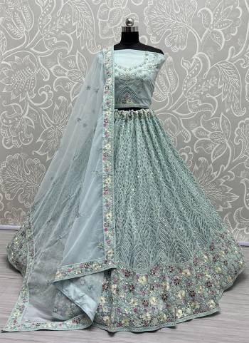 For A Fancy Designer Look,Grab These Lehenga Choli With Dupatta in Fine Colored.These Lehenga And Choli Are Net And Dupatta Are Fabricated On Soft Net Pair.Its Beautified With Designer Thread,Sequance,Dori Embroidery, Diamond Work.