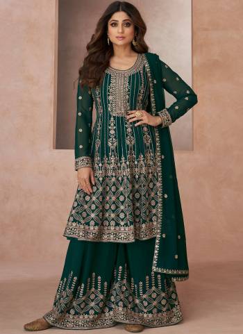 Garb These Designer Plazzo Suits in Fine Colored Pair With Dupatta.These Top And Dupatta Are Fabricated On Georgette Pair With Georgette Bottom.Its Beautified With Heavy Designer Floral Embroidery Work.