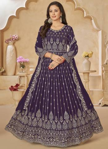 Attrective These Anarkali Suit in Fine Colored Pair With Bottom And Dupatta.These Top And Dupatta Are Fabricated On Faux Georgette Pair With Santoon Bottom.Its Beautified With Santoon Inner.Its Beautified With Designer Heavy Sequance Embroidery Work.