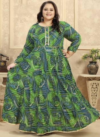 Attrective These Beautiful Looking Readymade Long Kurti.These Kurti is Fabricated On Rayon.Its Beautified With Designer Printed.