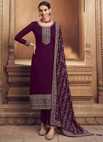 Attrective These Designer Suit in Fine Colored Pair With Bottom And Dupatta.These Top And Dupatta Are Fabricated On Faux Georgette Pair With Santoon Bottom.Its Beautified With Santoon Inner.Its Beautified With Designer Heavy Embroidery Work.