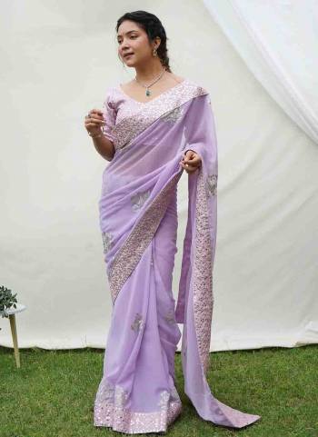 Attrective Looking These Party Wear Saree in Fine Colored.These Saree Are Georgette And Blouse is Fabricated On Art Silk.Its Beautified With Designer Sequance Embroidery Work.