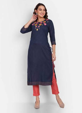 Grab These Beautiful Looking Readymade Long Kurti.These Kurti is Fabricated On Viscose Rayon.Its Beautified With Designer Embroidery Work.