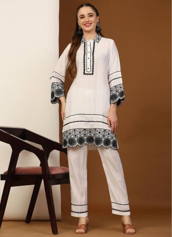 Attrective These Beautiful Looking Readymade Kurti With Bottom.These Kurti And Botton is Fabricated On Silk.Its Beautified With Designer Embroidery Work.