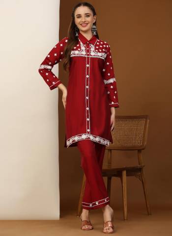 Attrective These Beautiful Looking Readymade Kurti With Bottom.These Kurti And Botton is Fabricated On Silk.Its Beautified With Designer Embroidery Work.