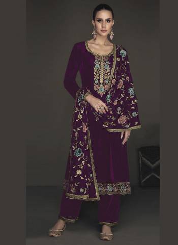 Attrective These Salwar Suit in Fine Colored Pair With Bottom And Dupatta.These Top And Dupatta Are Fabricated On Velvet Pair With Velvet Bottom.Its Beautified With Heavy Designer Floral Embroidery Work.