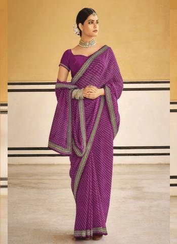 Look These Saree in Fine Colored.These Saree Are Georgette And Blouse is Fabricated On Dupion Pair.Its Beautified With Designer Bandhni Printed With Embroidery Work Lace.